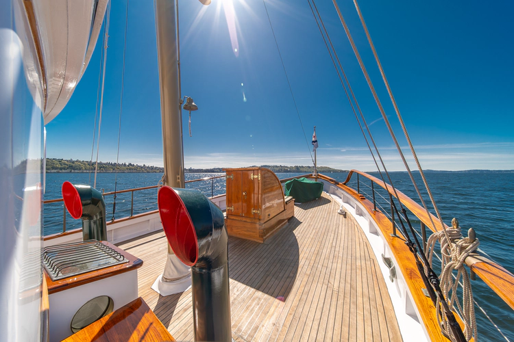 Blue Peter Yacht Photos Pics 