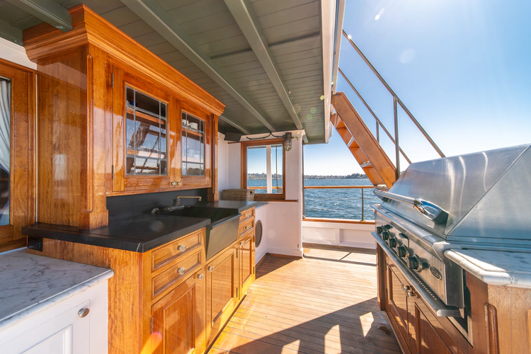Blue Peter Yacht Photos Pics 