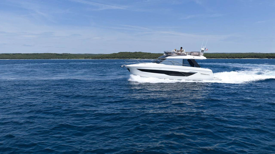 F4.3 Yacht Photos Pics 