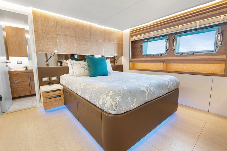 Persistence Yacht Photos Pics 