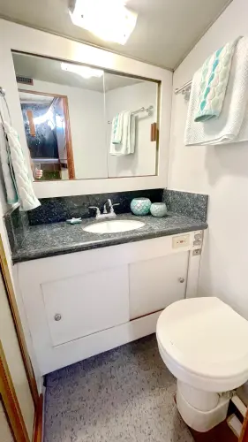 Aqua Ma'am Yacht Photos Pics 