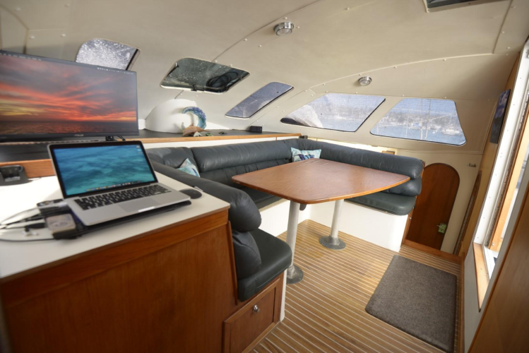 Ki Zen Yacht Photos Pics 