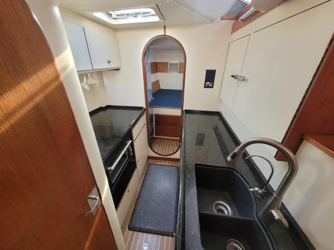 Ki Zen Yacht Photos Pics 