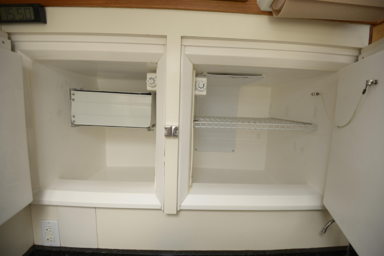 Ki Zen Yacht Photos Pics 