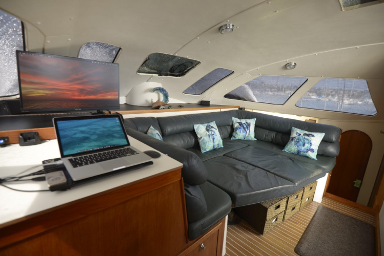 Ki Zen Yacht Photos Pics 