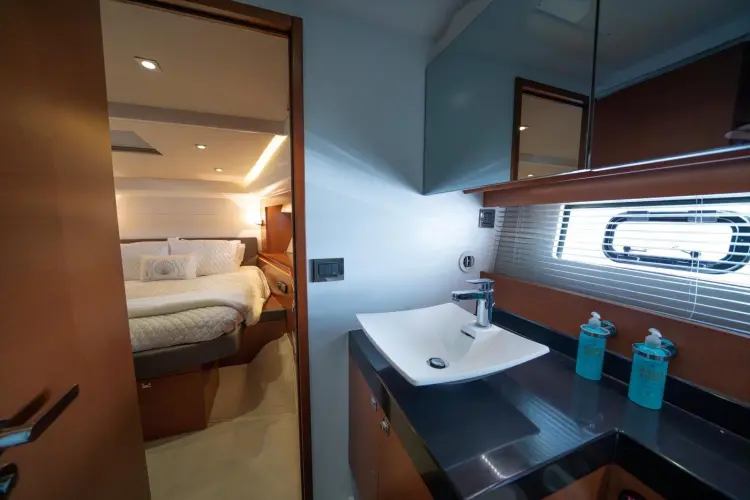 Aristocat Yacht Photos Pics 
