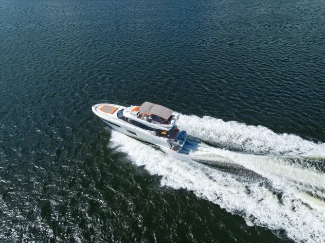 Aristocat Yacht Photos Pics 