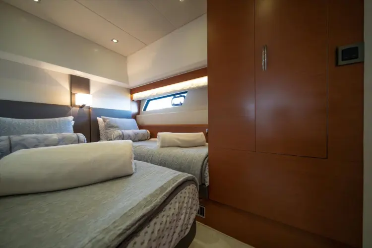 Aristocat Yacht Photos Pics 