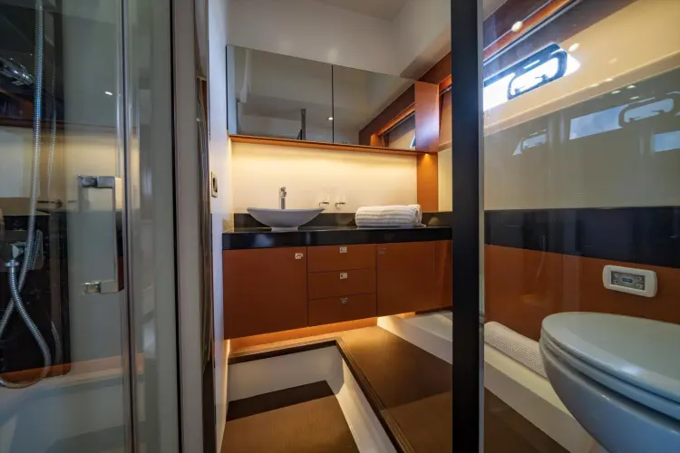 Aristocat Yacht Photos Pics 