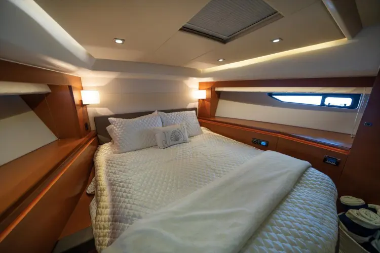 Aristocat Yacht Photos Pics 