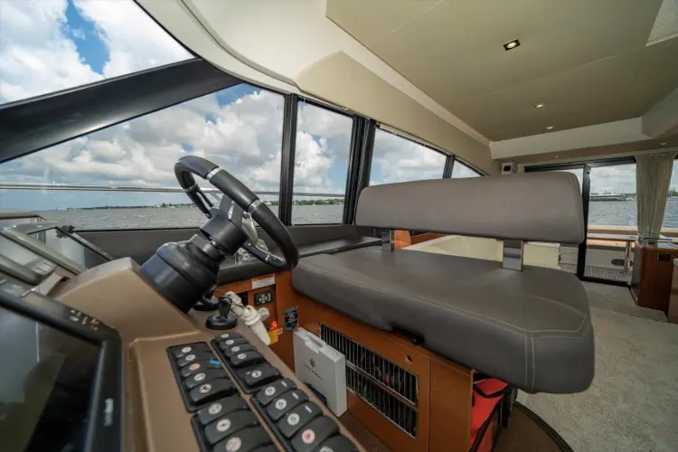 Aristocat Yacht Photos Pics 