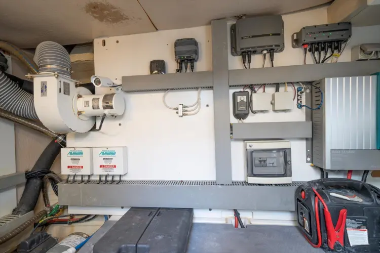 Aristocat Yacht Photos Pics 