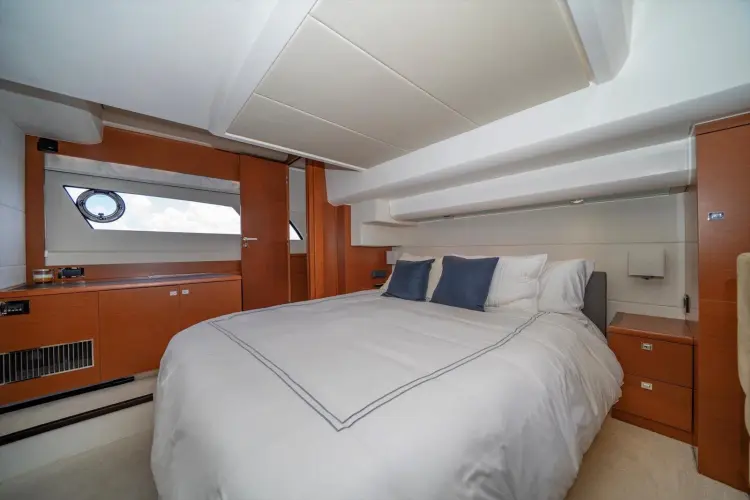 Aristocat Yacht Photos Pics 