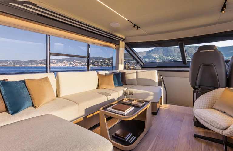 60 Fly On-order Yacht Photos Pics 