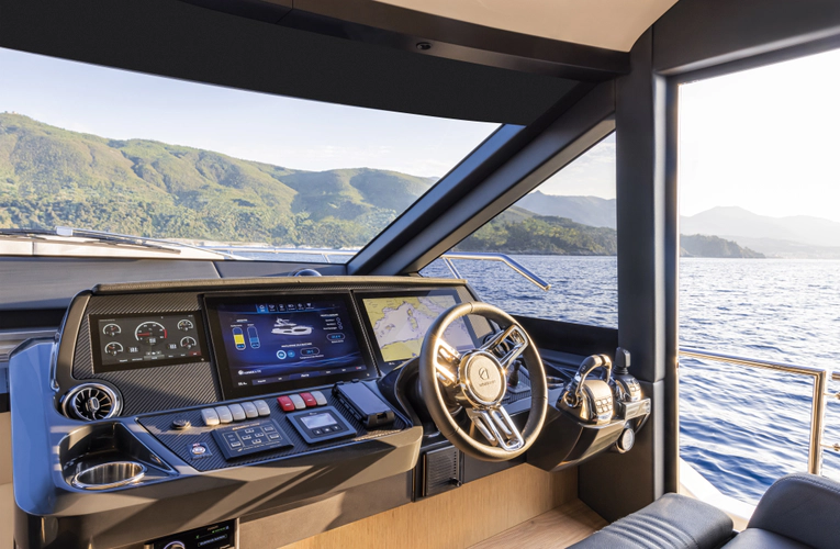 60 Fly On-order Yacht Photos Pics 