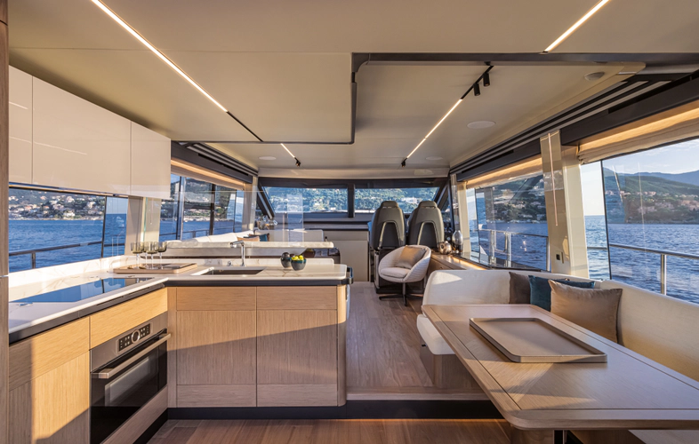 60 Fly On-order Yacht Photos Pics 