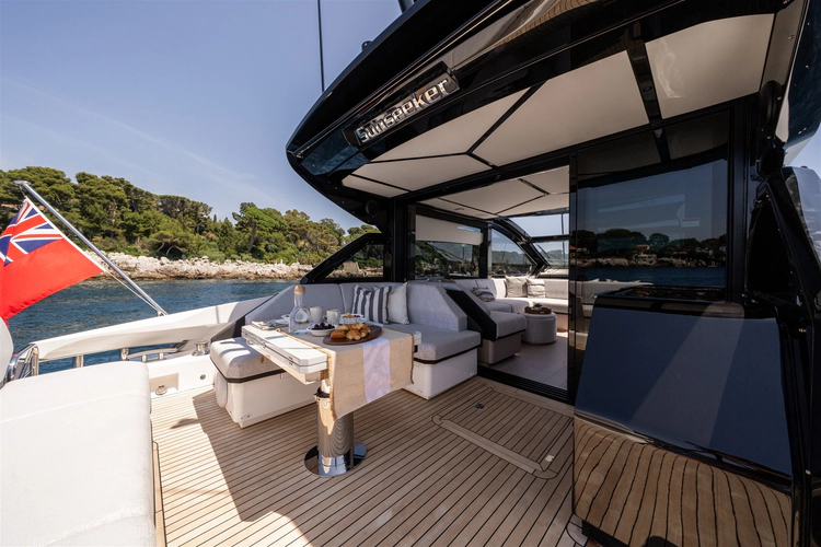 Predator 55 Yacht Photos Pics 