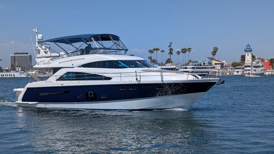 56' Fairline 2010