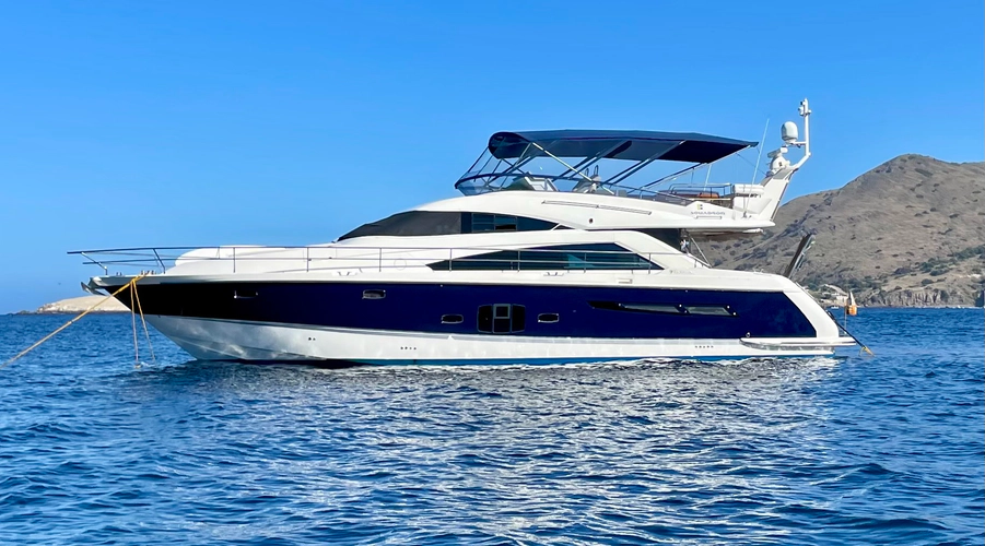 Casa Amigos Yacht Photos Pics 