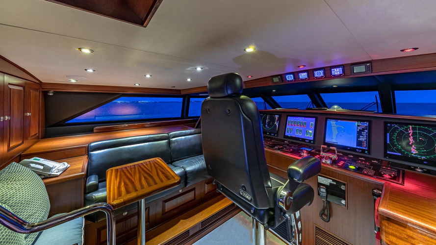 Kashmir Yacht Photos Pics 