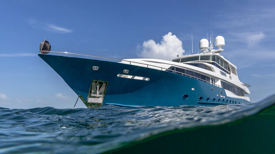 Kashmir Yacht Photos Pics 