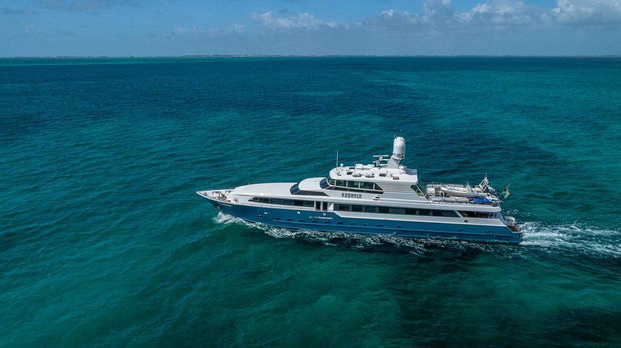 Kashmir Yacht Photos Pics 