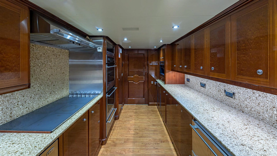 Kashmir Yacht Photos Pics 