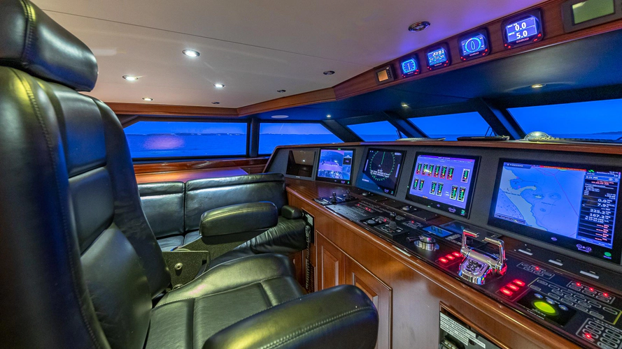 Kashmir Yacht Photos Pics 