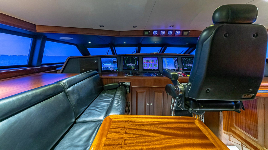 Kashmir Yacht Photos Pics 