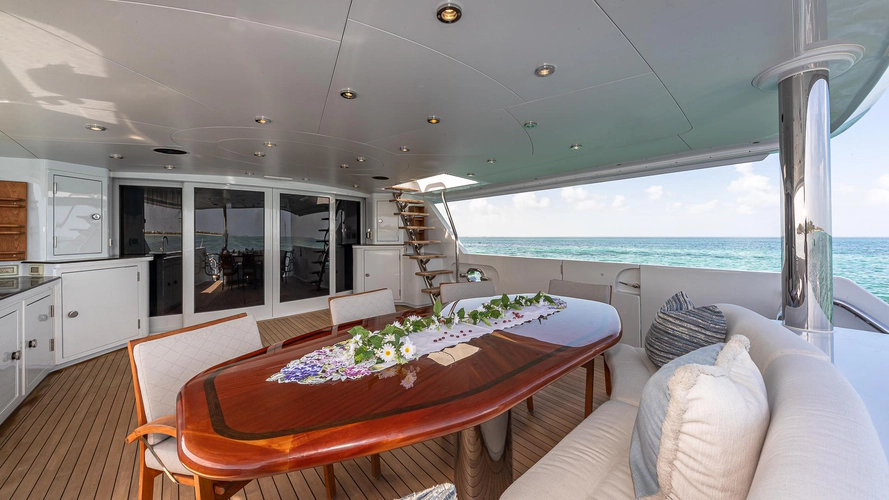 Kashmir Yacht Photos Pics 