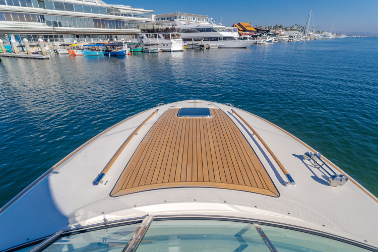 Dream Chaser Yacht Photos Pics 