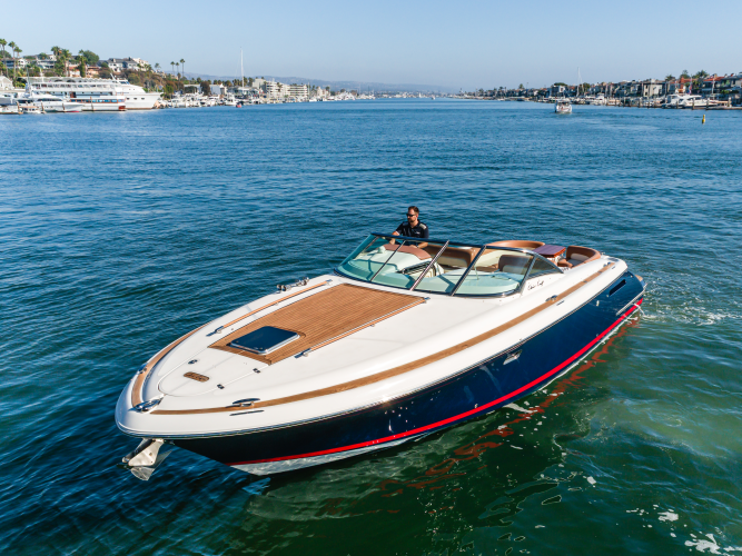 Dream Chaser Yacht Photos Pics 