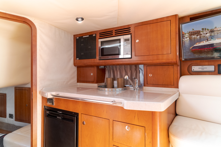 Dream Chaser Yacht Photos Pics 