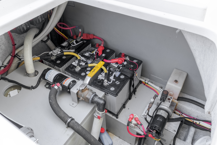 Dream Chaser Yacht Photos Pics 