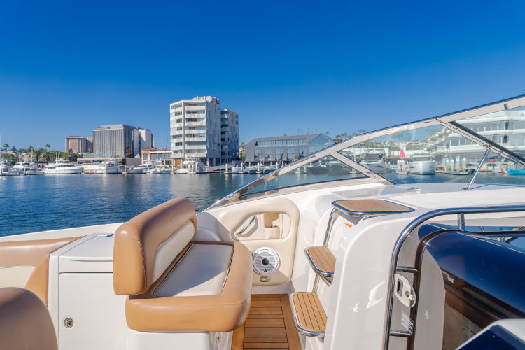 Dream Chaser Yacht Photos Pics 