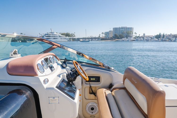 Dream Chaser Yacht Photos Pics 