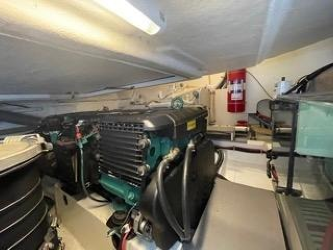 Oasis Yacht Photos Pics 