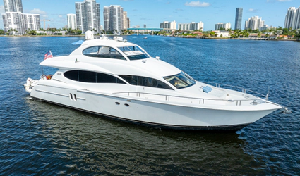 80' Lazzara 2004 Yacht For Sale