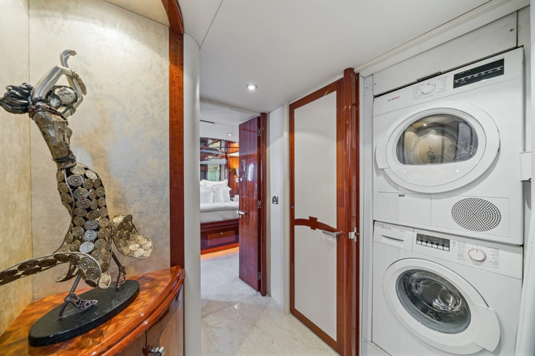 Aphrodite Yacht Photos Pics 