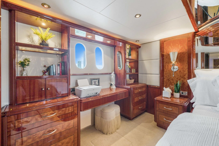 Aphrodite Yacht Photos Pics 