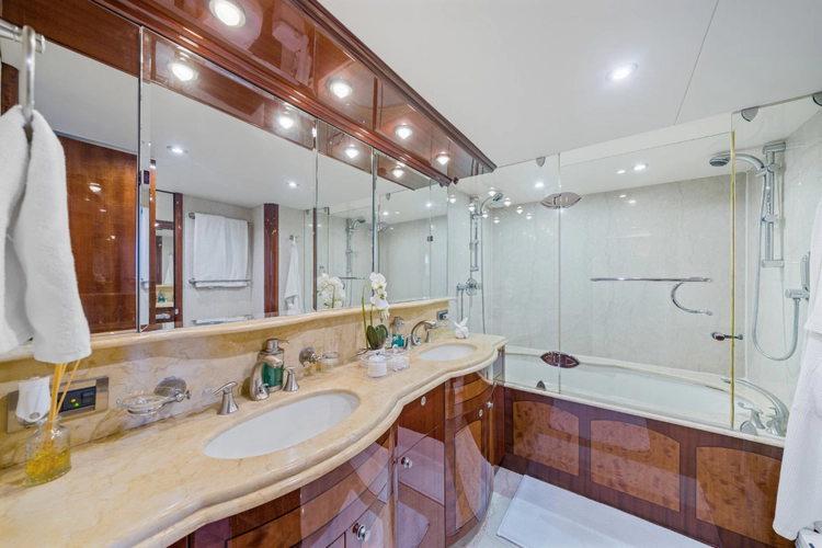 Aphrodite Yacht Photos Pics 