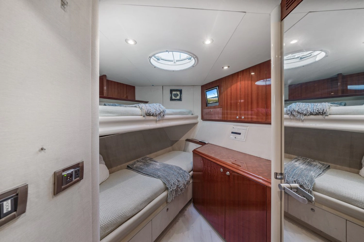 Aphrodite Yacht Photos Pics 