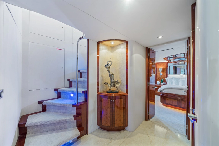 Aphrodite Yacht Photos Pics 