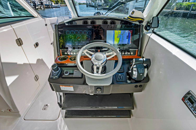 Precious Cargo Yacht Photos Pics 