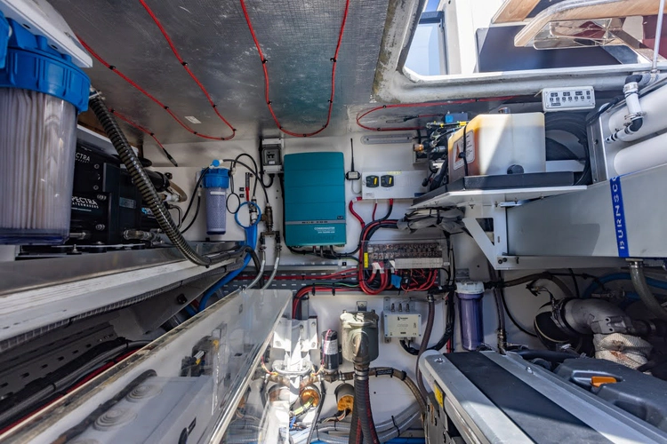 Marooned Yacht Photos Pics 