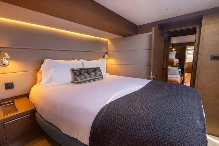 Marooned Yacht Photos Pics 