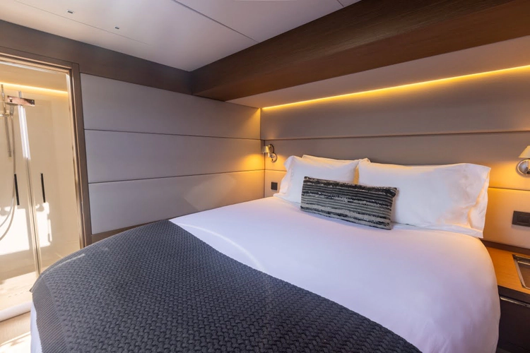 Marooned Yacht Photos Pics 