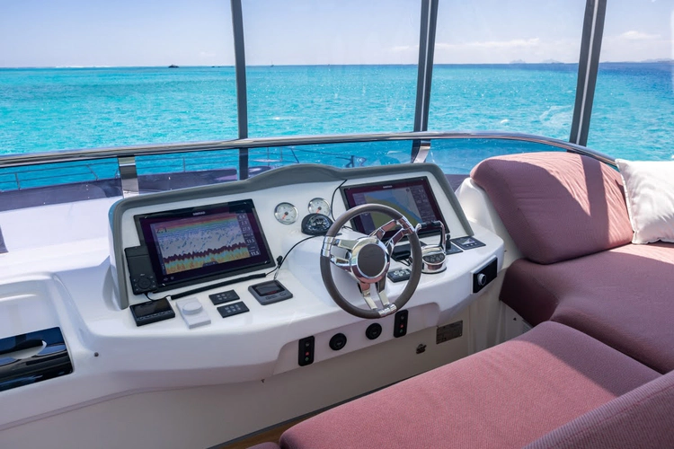 Marooned Yacht Photos Pics 