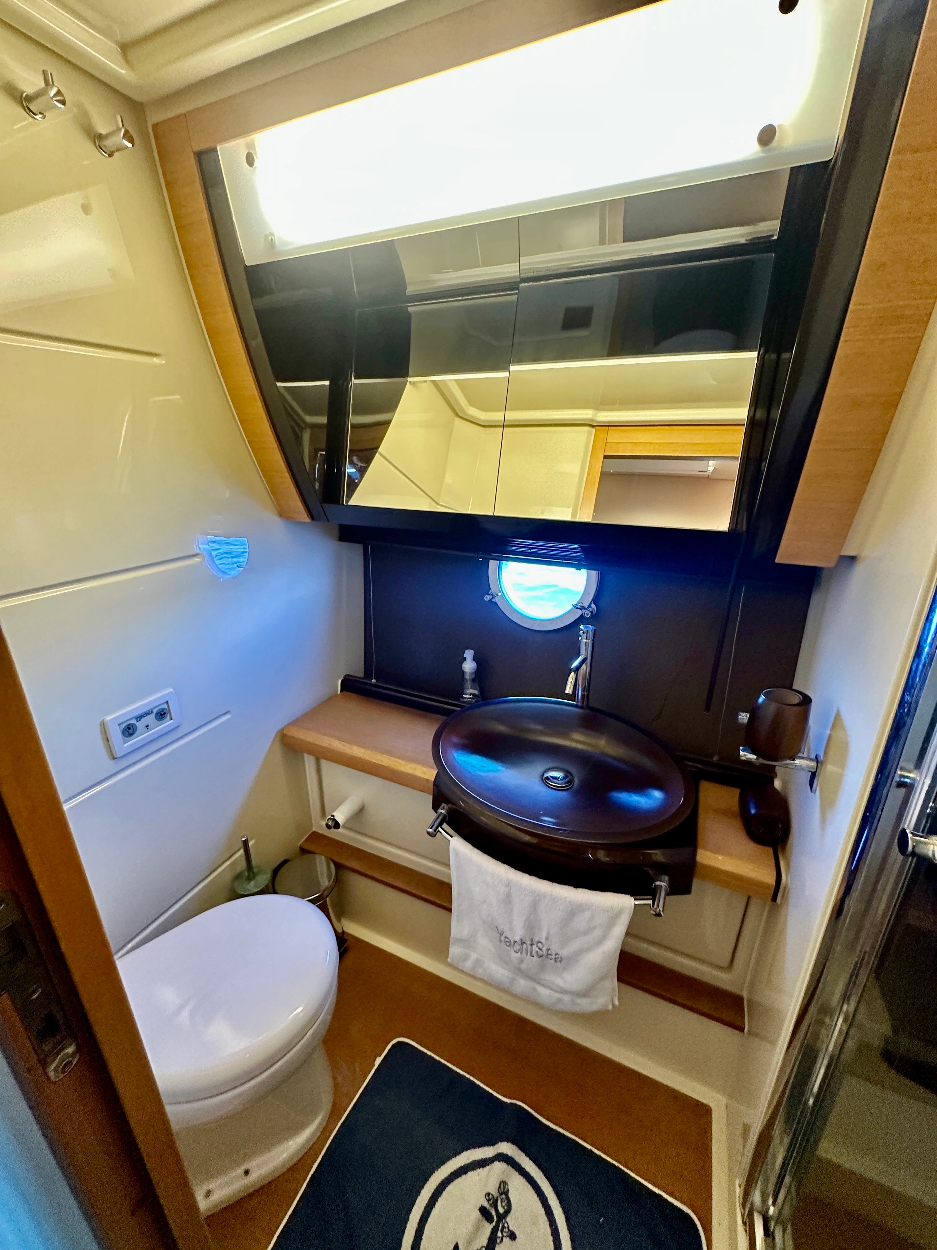 2011 Azimut 53 Flybridge – photo 38