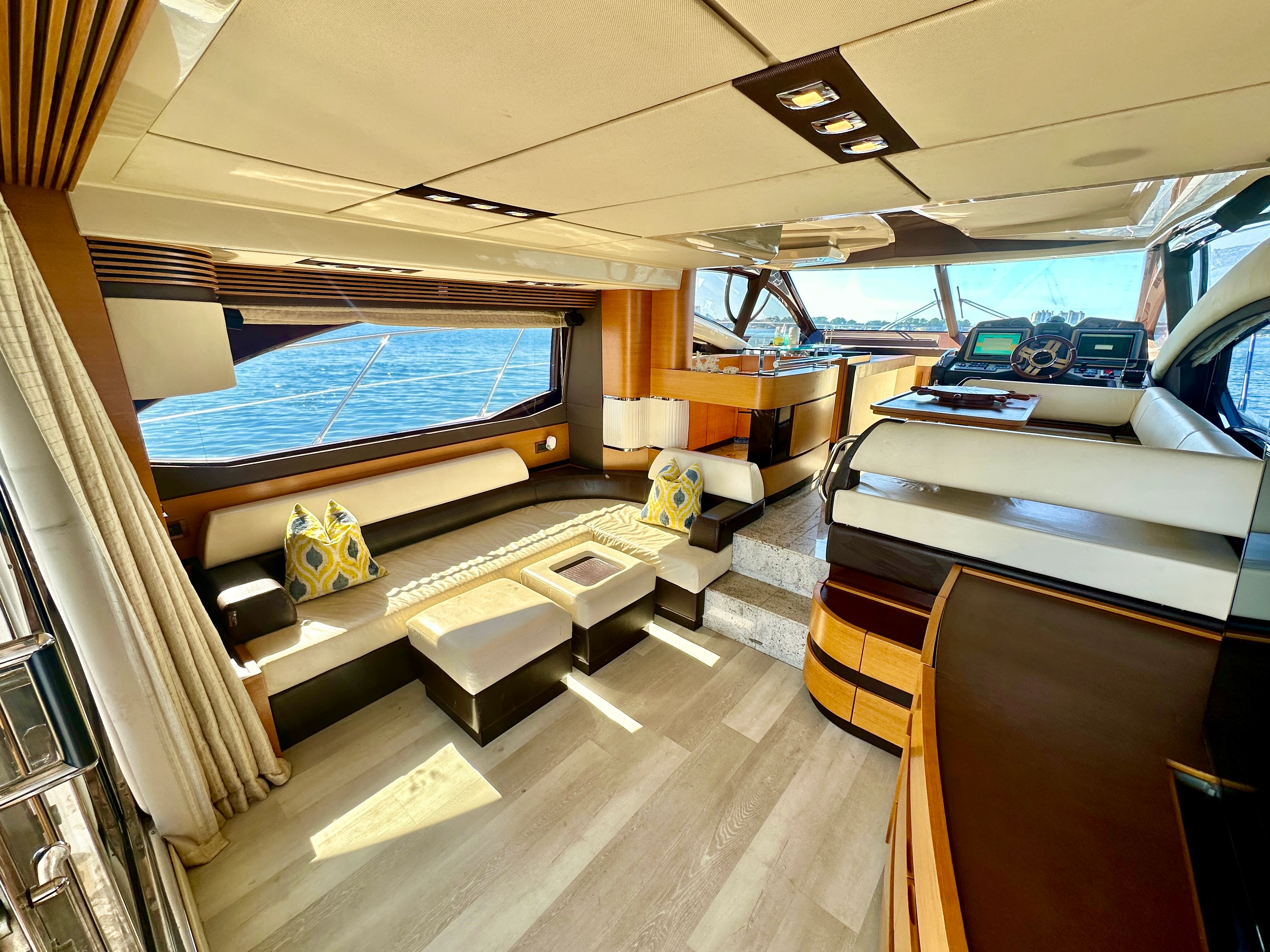 2011 Azimut 53 Flybridge – photo 25
